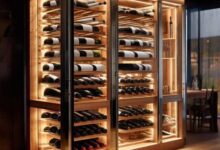 红酒柜展示柜与吧台一体化设计，打造家居品味新高度