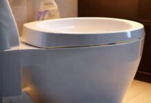 东鹏智能马桶座圈拆卸教程，轻松学会！