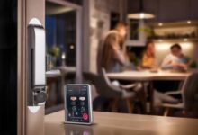 智能锁按关锁异响：常见问题及解决方法